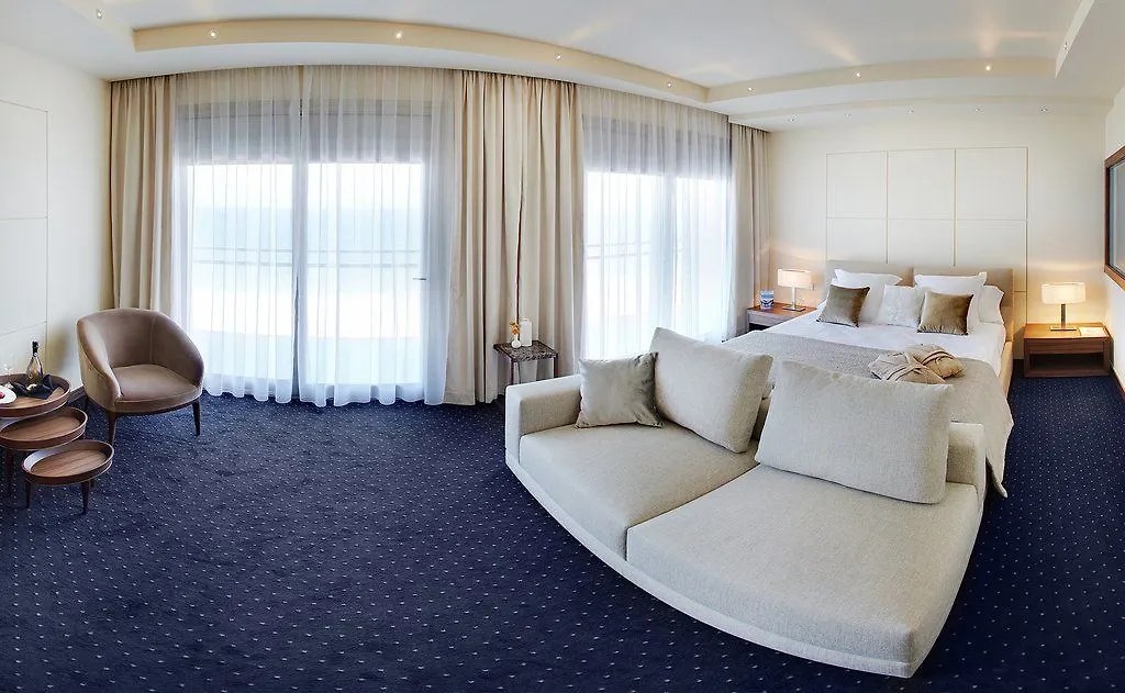 Cosmopolita Hotel Boutique & Spa Platja d'Aro 4*,